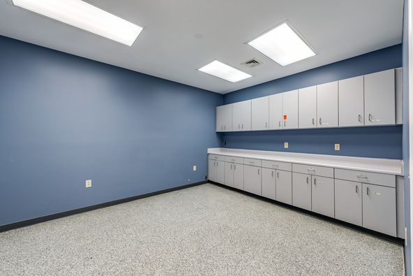 Surgery Center: 1059 Neal St, Cookeville, TN 38501
